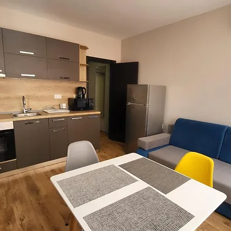 Marina Bay Apartmant Апартамент *